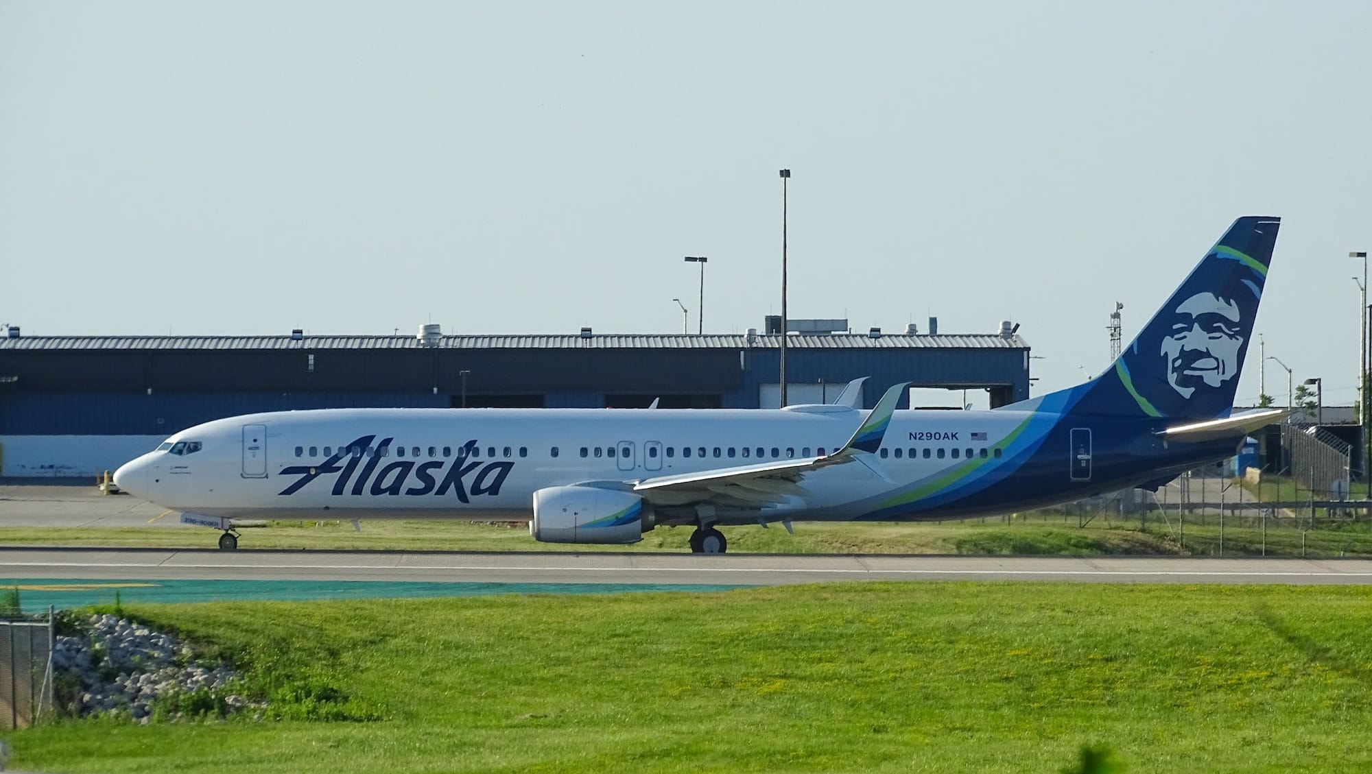 Alaska Airlines Marks 35 Years of Connecting the U.S. West Coast with Mexico