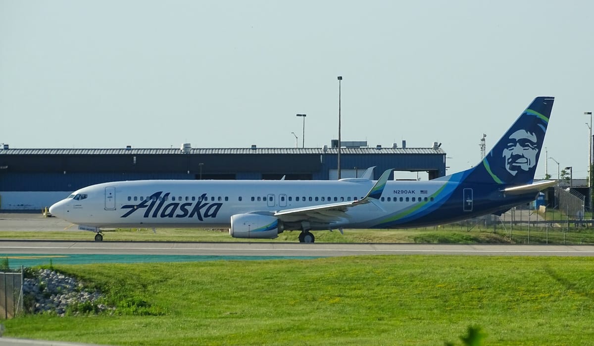 Alaska Airlines to Acquire Hawaiian Airlines, Expanding Reach and Enhancing Services